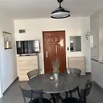 Lana Apartment *