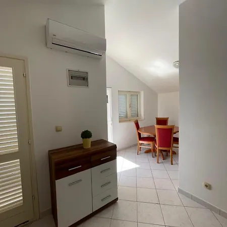 Apartment Lana